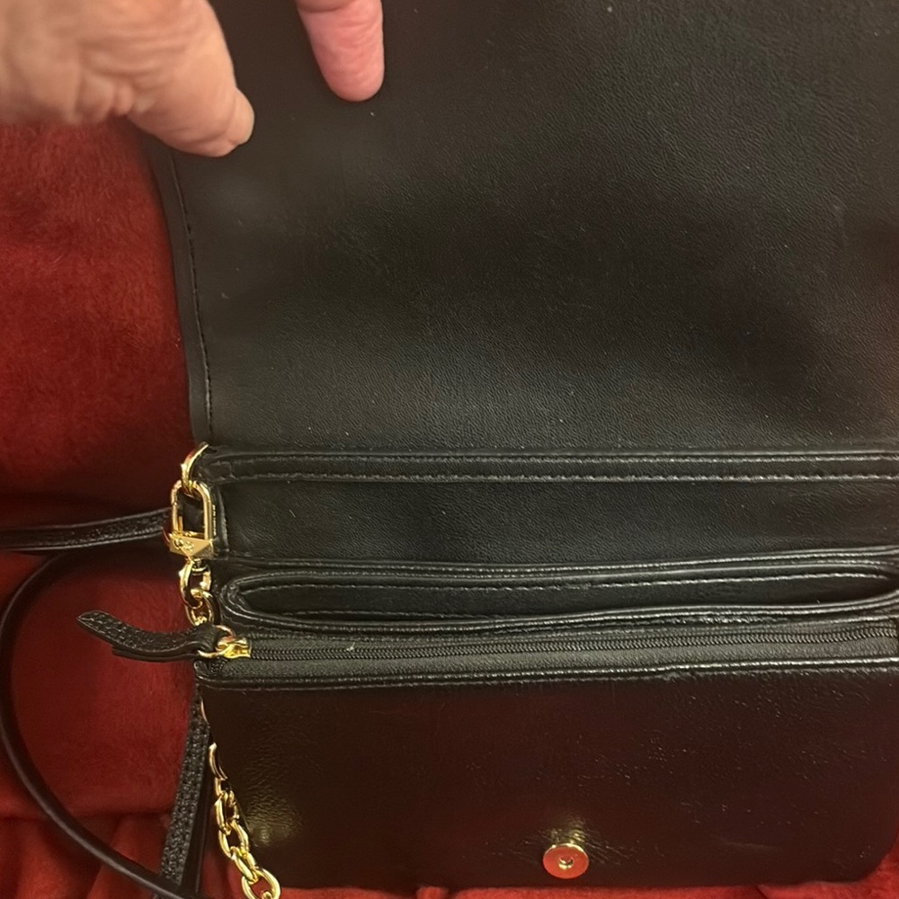 Michael Kors Black Leather Crossbody Bag with Textured Finish - Picture 5 of 9